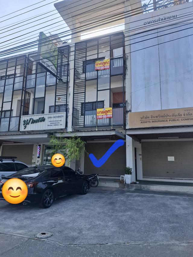 ตึกแถวอาคารพานิชณ์3ชั้น 1