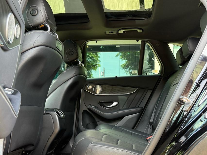 2019 BENZ GLC 250D AMG รถมือเดียวออกป้ายแดง รถวิ่งน้อย ประวัติศูนย์ครบ ไม่เคยมีอุบัติเหตุครับ 14