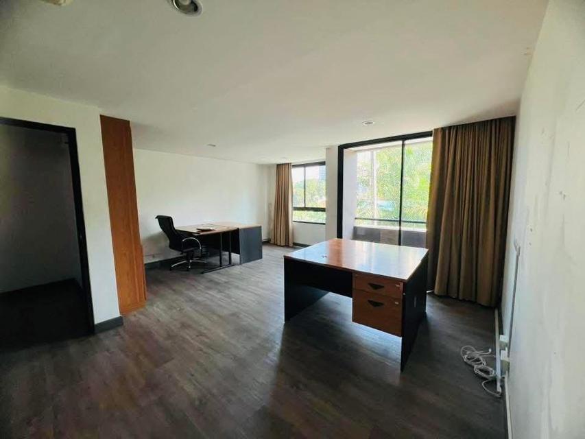 ทาวโฮม โฮมออฟฟิศ 3 ชั้น เมืองทองธานี (แจ้งวัฒนะ) 📍 หมู่บ้านลูกกอล์ฟ | ใกล้ Beehive และทางด่วน 5