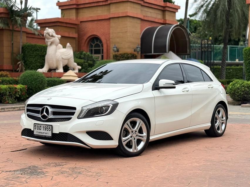 (แจ้งรหัสรถ PJP1955) 2015 MERCEDES-BENZ A180 Urban