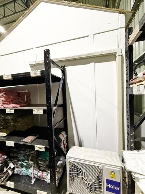 ปั๊มน้ำมัน Shell จตุโชติ 1.8 กม. ตลาดวงแหวนออเงิน 2.8กม. ถนนสายไหม 1.5 กม. จตุโชติ ขายบ้านน็อคดาวน์-ตู้คอนเทนเนอร์ สนามบ 5