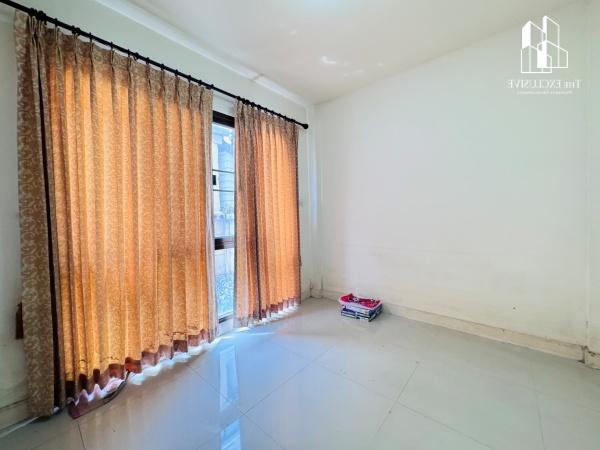ทาวน์เฮ้าส์ใน หมู่บ้านทิพย์พิมาน 19