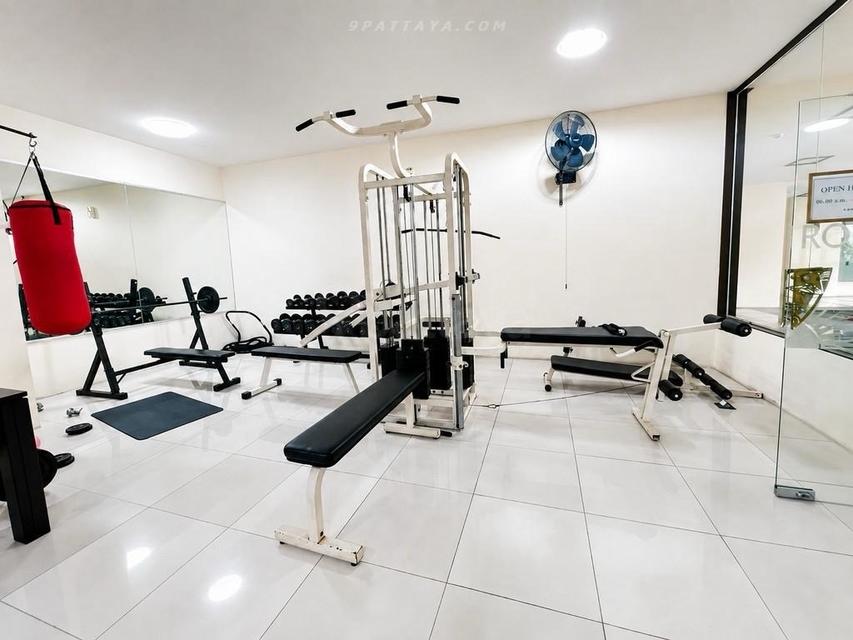 Urgent Sale — Spacious 1-Bedroom Condo at Nirvana, Thappraya RoadSpacious condo for urgent sale at Nirvana on Thappraya Road, located in the Pratumnak 15