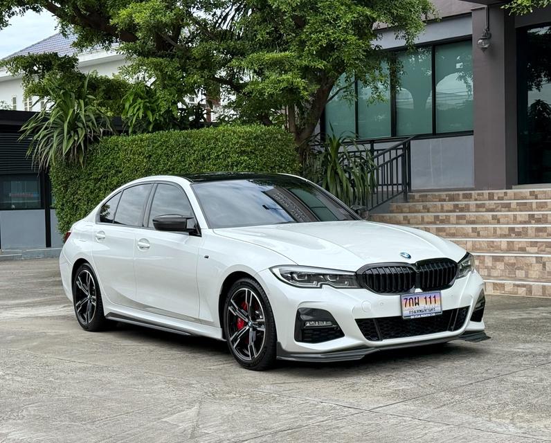 2022 BMW 320D MSPORT รถมือเดียวออกป้ายแดง รถวิ่งน้อยเพียง 6X,XXX กม รถไม่เคยมีอุบัติเหตุ BSI ยังเหลืออีกนานครับ