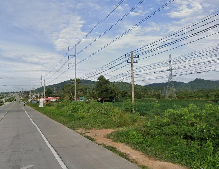ขายที่ดินมาบปูสีม่วงลายเขาคันทรง 22 ไร่ ทำเลดีติดถนนเส้น331 ใกล้นิคมWHA2-2กม. อ.ศรีราชา ชลบุรี