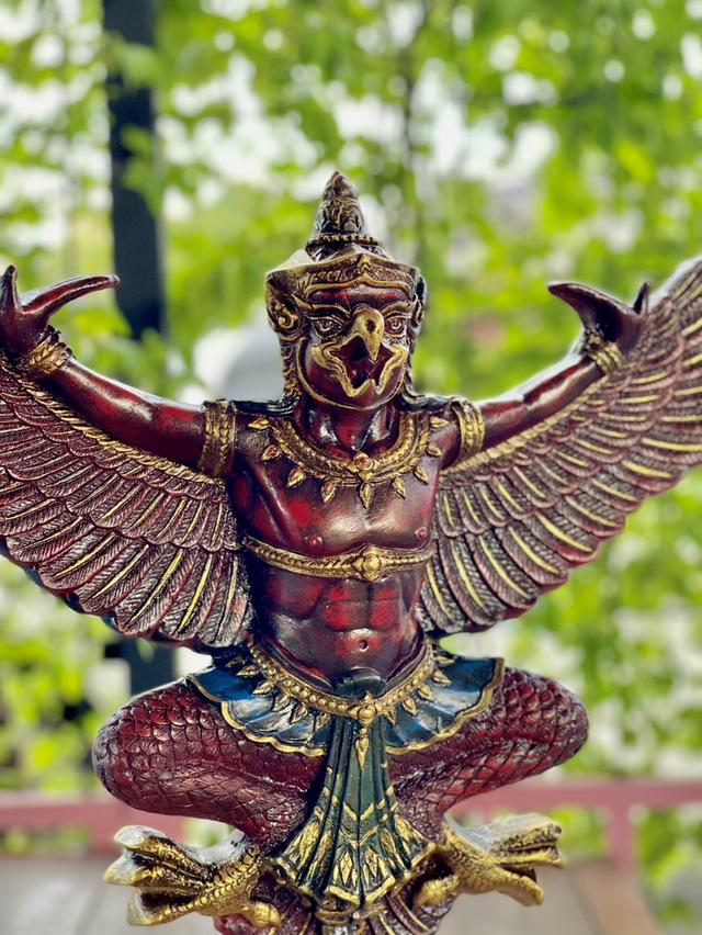 พญาครุฑ หน้าเทพบุตร ครุฑตั้งโต๊ะบูชา 6