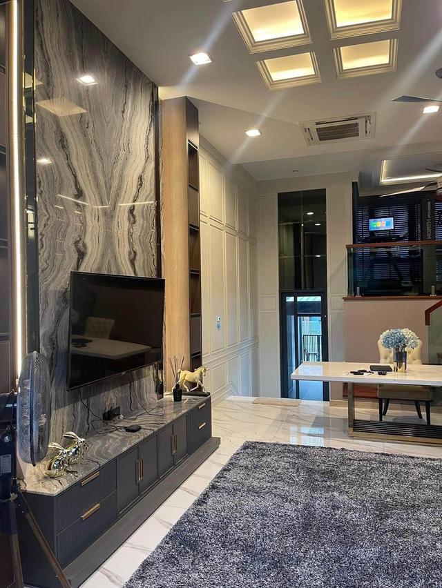 U1489 ให้เช่า ทาวน์โฮมหรู 3.5 ชั้น THE EIGHT Chatuchak Ratchada จตุจักร-รัชดา สไตล์โมเดิร์น Privacy Residence บ้านพร้อมเฟอร์ 5