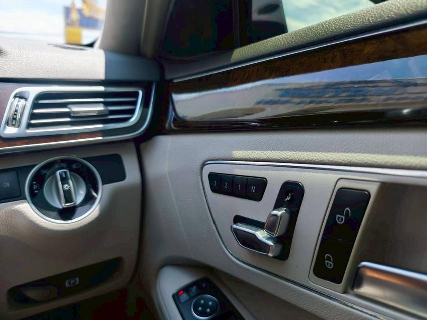 รหัส KPV353 2013 BENZ E200 SEDAN  15