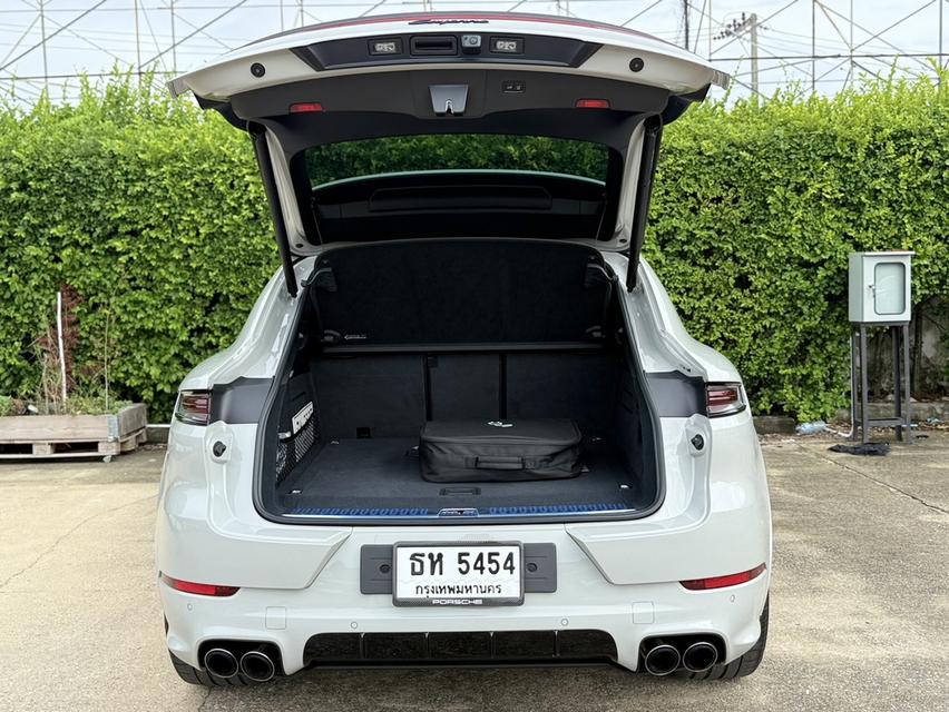 Porsche Cayenne E-Hybrid Coupe ปี2024