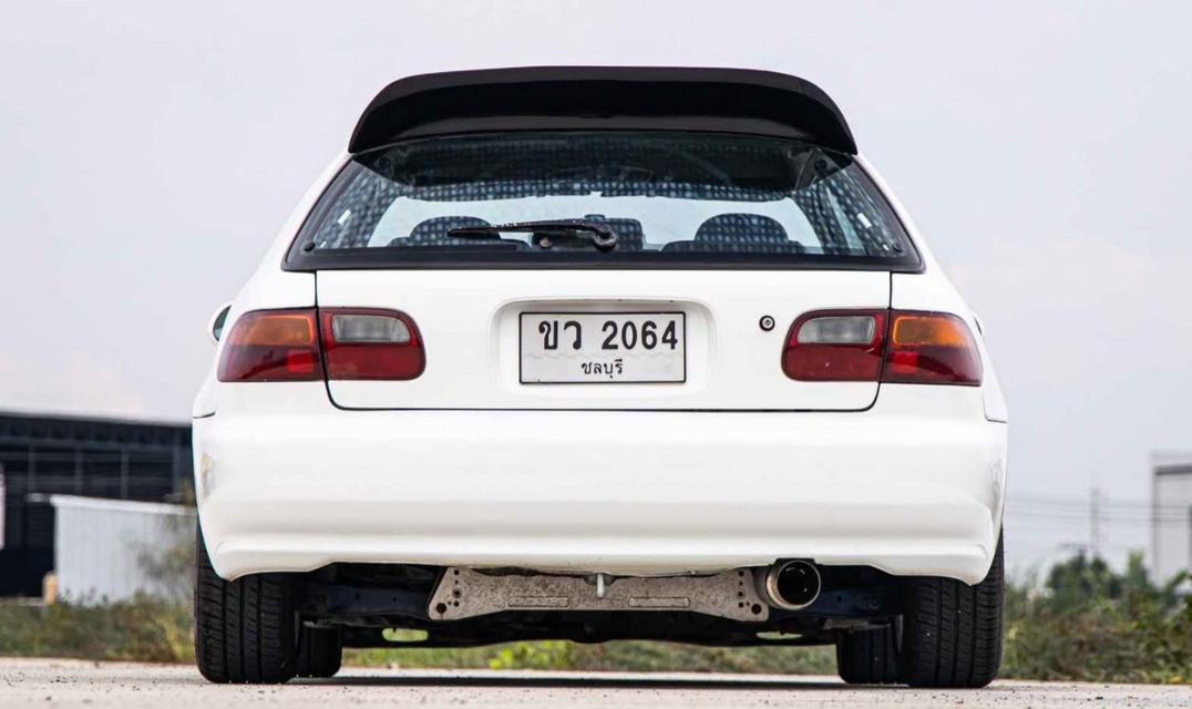 ขายด่วน Honda Civic ปี 1995 สีขาว 4