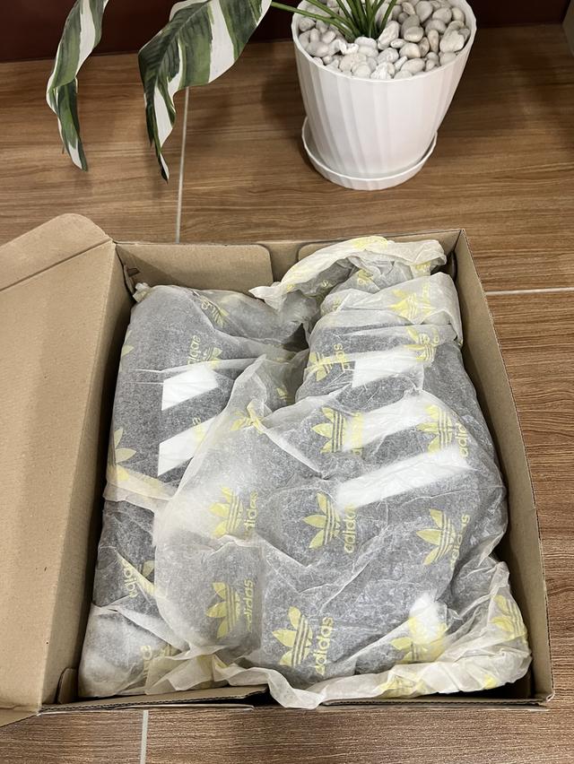 รองเท้า ADIDAS ADIFOM SUPERSTAR