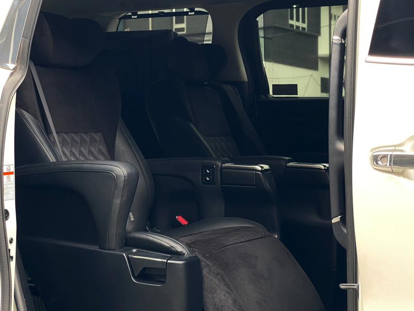 Toyota Alphard 2.5 SC Package ปี 2015 เลขไมล์ 85,xxx km 10
