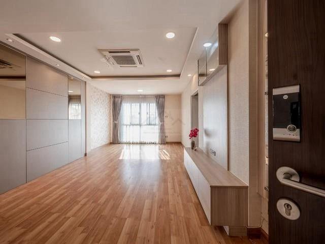  ขาย โฮมออฟฟิศ 4 ชั้น คู้บอน รามอินทรา ริมถนนคู้บอน ระหว่าง 6 และ 8 ทำเลดี 12