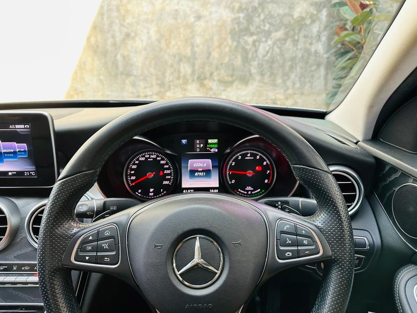 à¸£à¸¹à¸› Mercedes-Benz C350e AVANTGARDE Plug-in Hybrid à¹‚à¸‰à¸¡ W205 2017 6