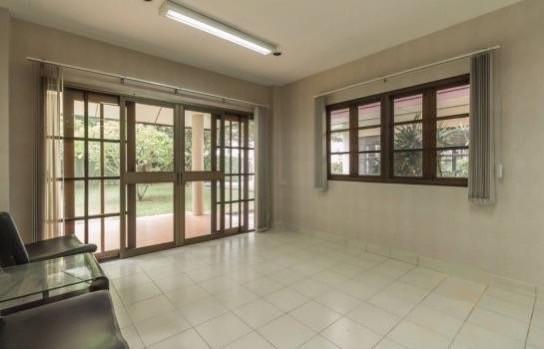 U1415 ให้เช่าบ้านเดี่ยว 2 ชั้น  ย้านพหลโยธิน ใก้ลเมเจอร์ รัชโยธิน ใกล้ BTS เสนานิคม บ้านใหญ่ขนาด 200 ตารางวา ทำเลดีเดินทางสะดวกเข้าออกได้หลายทาง 7