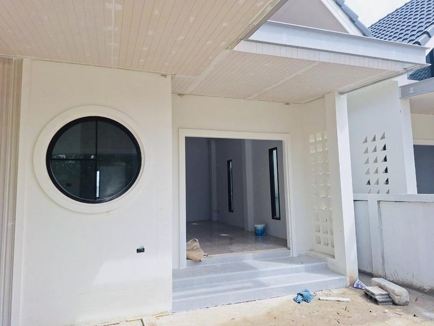 บ้านเดี่ยว ทำเลห่าง รพ.พานทองเพียง 3 กิโลเมตร 2 ห้องนอน | 2 ห้องน้ำ | 2 ที่จอดรถ 4