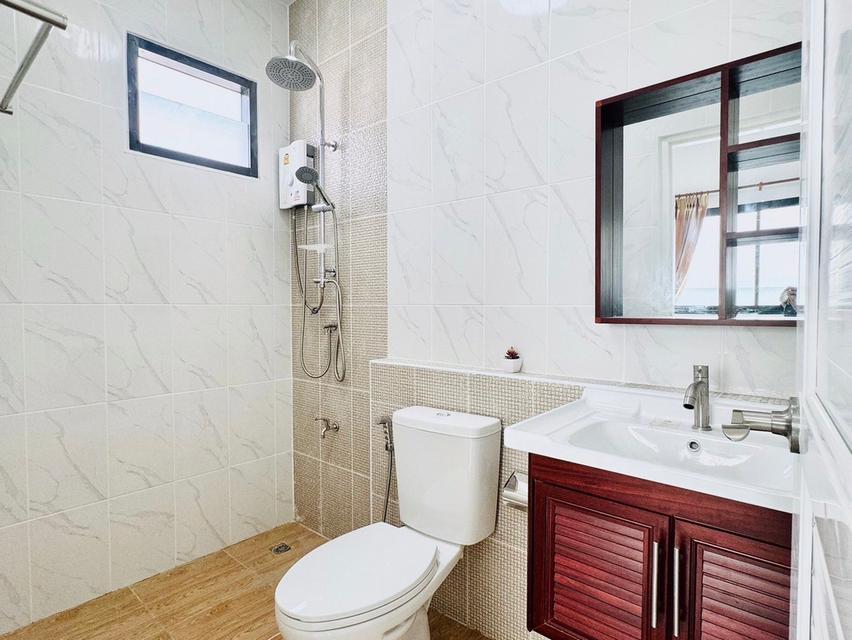 🏡💦 Pool Villa 2 ชั้น มีสระส่วนตัว! ใกล้ตลาด–ห้าง ทำเลดีสุด ๆ ย่านเศรษฐกิจ พร้อมเข้าอยู่! ✨ 10