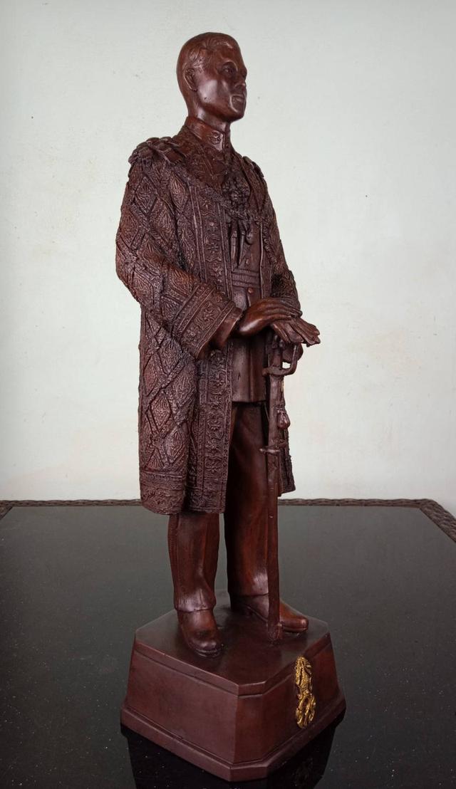 741.พระบรมรูปหล่อในหลวงรัชกาลที่ 10 พระบาทสมเด็จพระวชิรเกล้าเจ้าอยู่หัว รูปที่ 7