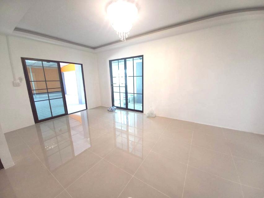 ทาวน์เฮ้าส์ หลังริม ม.พฤกษา 7 คลอง 8 ลำลูกกา 29.7 ตร.ว. รีโนเวทสวย พร้อมอยู่ (ยื่นสินเชื่อฟรี มีเหลือเงินทอน) 5