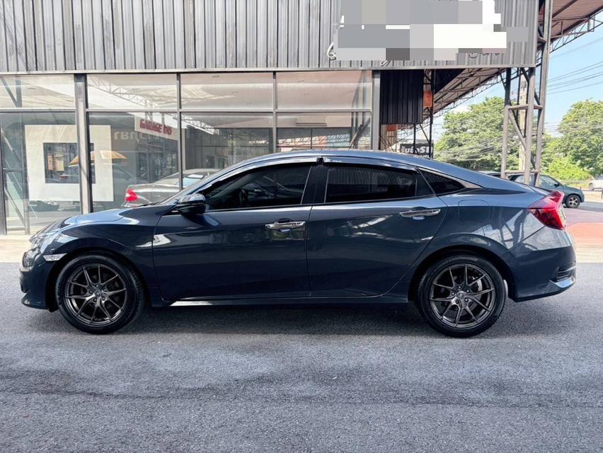 Honda Civic 1.8El ปี18 รูปที่ 4
