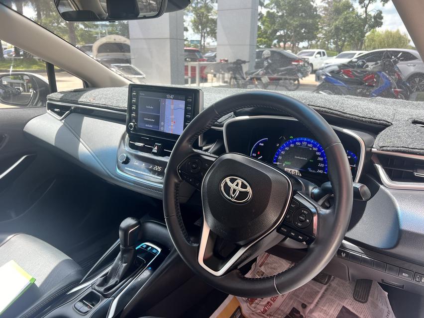 Toyota Altis 1.8Hybird 2020 4