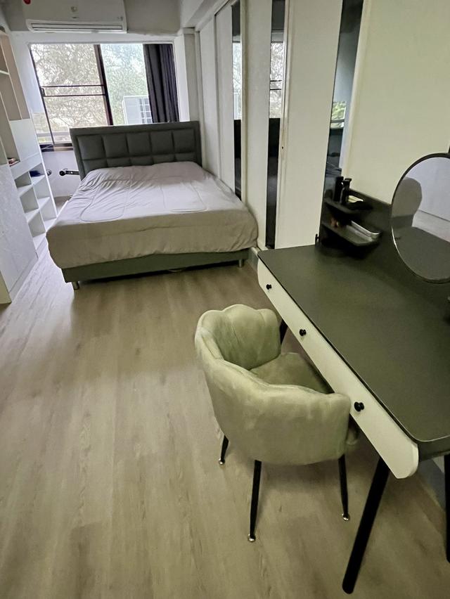 Condo Room, 50 sqm, Fully Renovated , 300 meters from BTS Phaya Thai ,with Home Gym Corner with tree  view 14