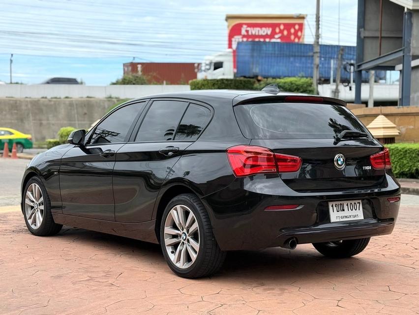 (แจ้งรหัสรถ PJP1007) 2016 BMW 118i Sport รูปย่อยที่ 4