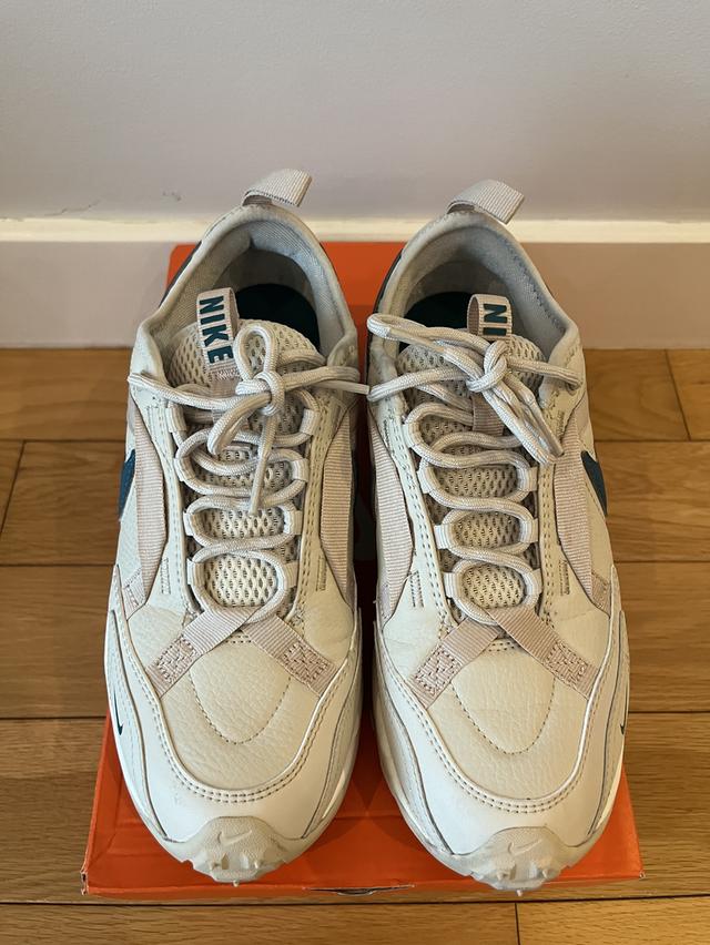รองเท้า Nike TC 7900 3