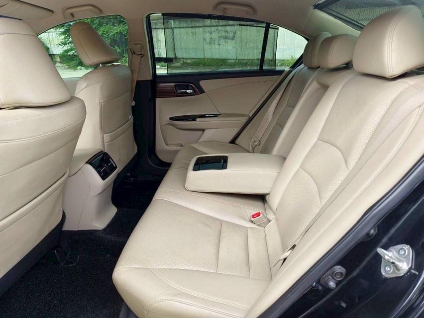 รหัสรถ QT4658 Honda Accord G9 2.0 EL เกียร์ Auto สีดำ ปี 2016 แท้ 9