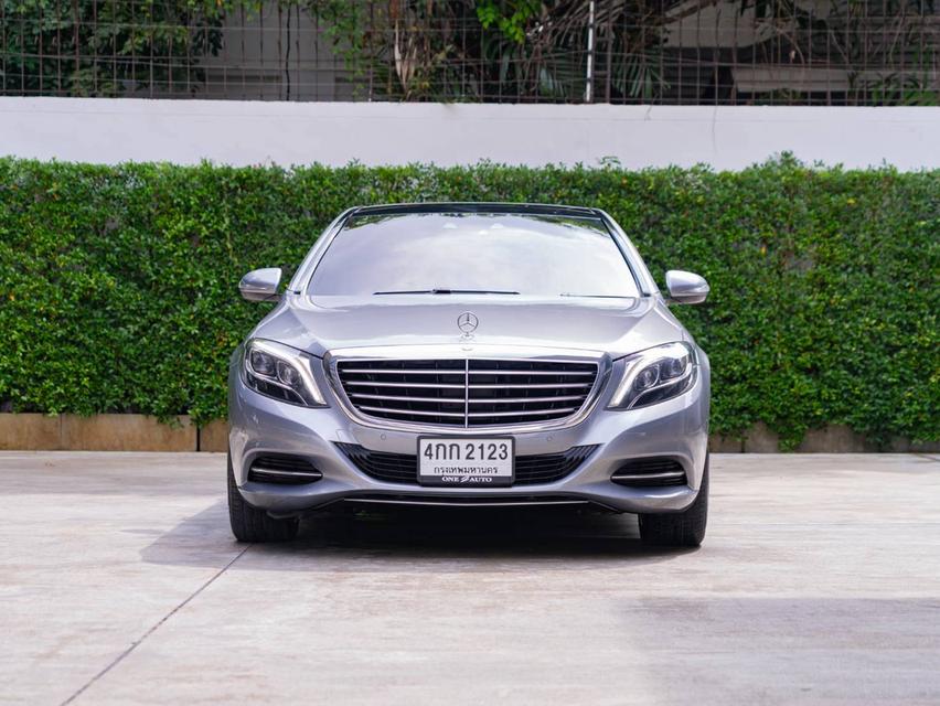 Mercedes Benz S300 2.1 Bluetec Hybrid (W222) ปีจด 2015 ประกันเครื่องยนต์เกียร์หลังการขาย 3 ปี/30,000. Km.