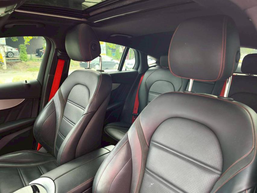 รหัสรถ CBL2299 2022 BENZ GLC 43 COUPE 4MATIC สีขาว 13