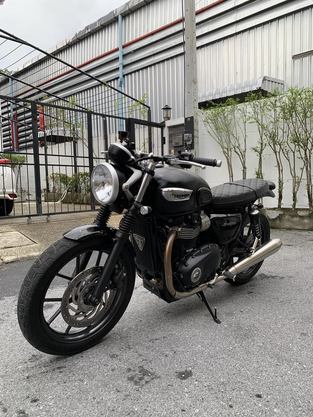 StreetTwin ปี 2018