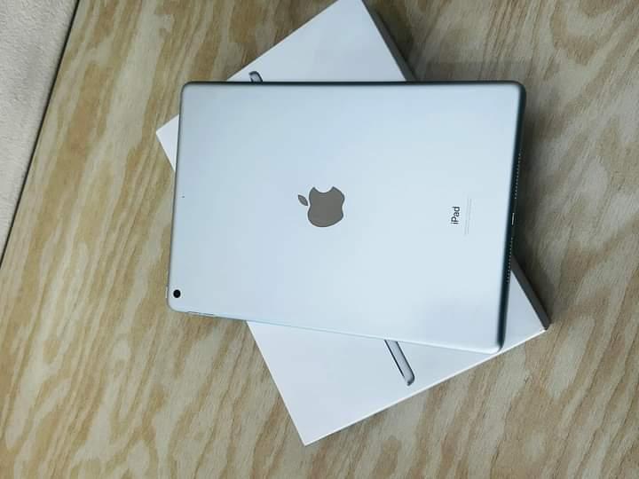 Apple iPad 10.2 1