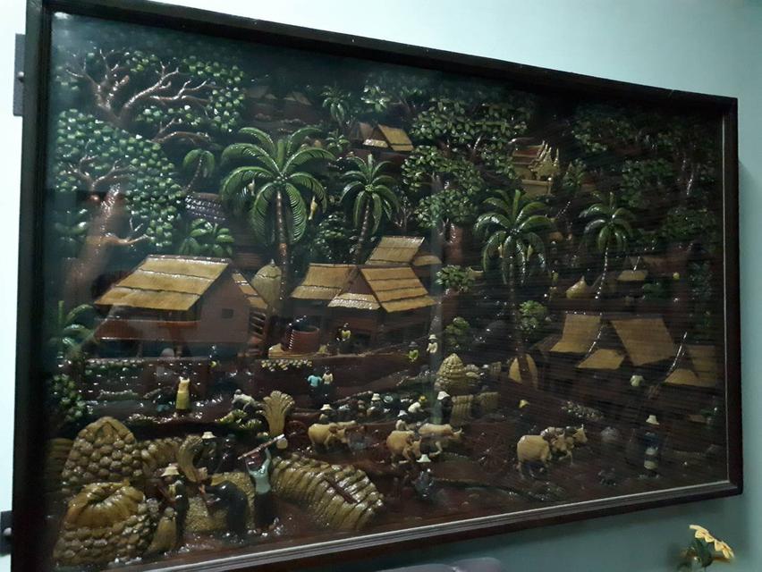 แผ่นไม้สักแกะสลัก ประดับฝาผนัง (วิถีชีวิตคนไทย) รูปที่ 2