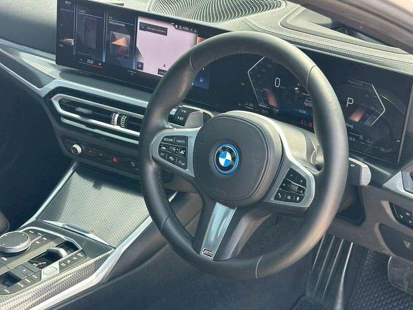 BMW 330e M Sport LCI (G20) 2023 • Mileage: 25,000 km . 💵 ราคาเพียง 1,750,000 THB รูปที่ 10