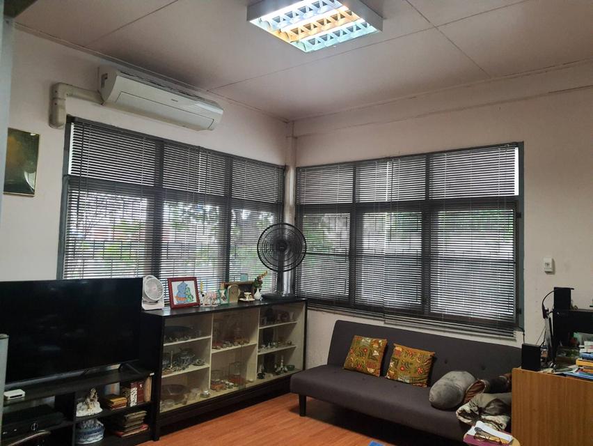 ขายบ้านเดี่ยว พื้นที่ 88 ตรว. เข้าซอยเพชรเกษม 68 เพียง 500 เมตร เหมาะเป็นที่อยู่อาศัย และทำธุรกิจ 5