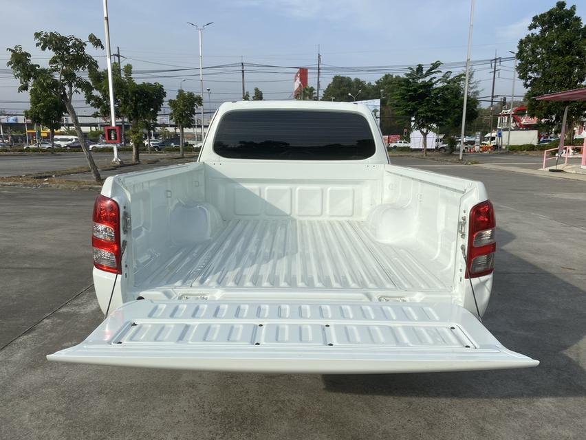 Mitsubishi triton สีขาว ปี 2018 9