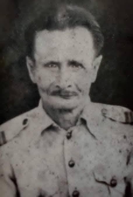 หุ่นพยนต์ แจกป่าช้า อาจารย์อ๊อดสนั่นทุ่ง รูปย่อยที่ 3