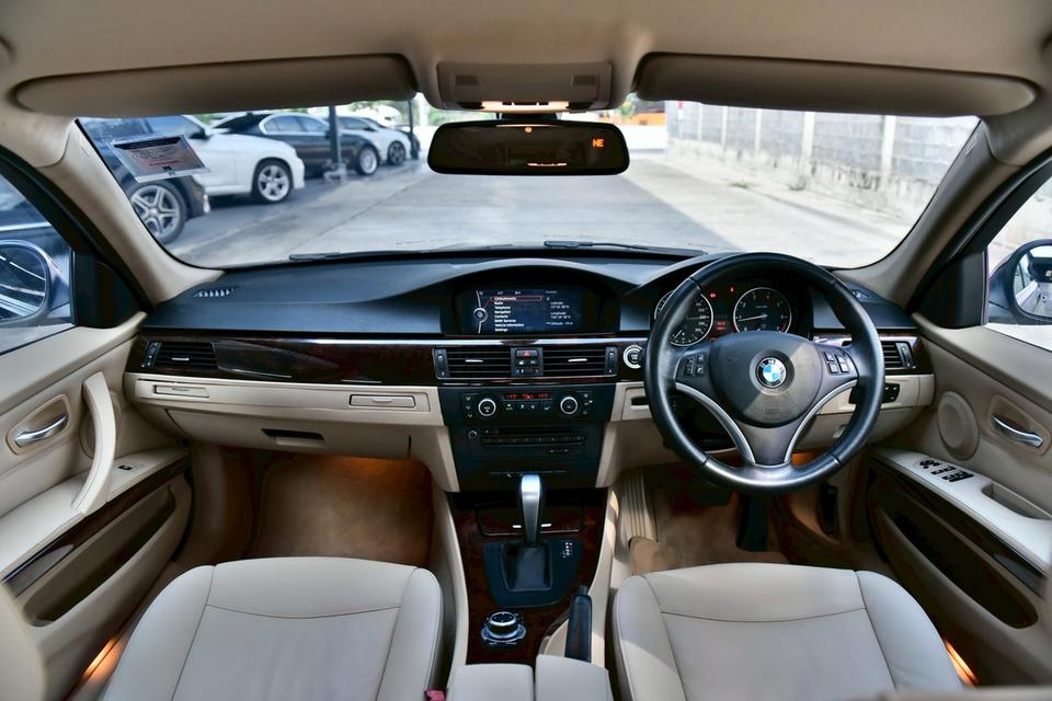 2010 แท้ BMW 320i SE LCI V-Shape E90 ทะเบียนคืน"🎊 รูปที่ 15