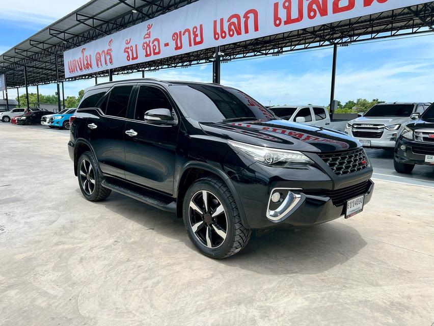 TOYOTA FORTUNER 2.4 V 2WD ปี 2016