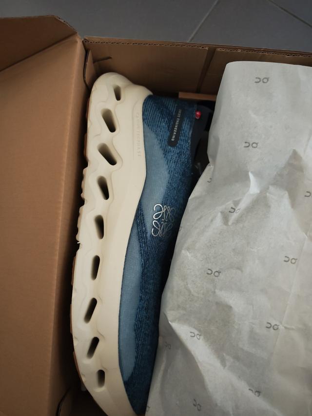 On Cloudtilt x Loewe (Premium Grade) 3