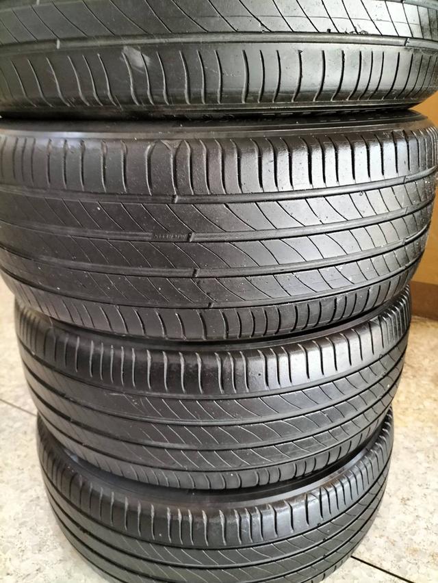 ยางรถยนต์มือสอง MICHELIN ปี 2019 (215/55 R 17) 9