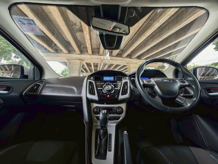 Ford Focus 2.0 Hatchback AT ปี 2014