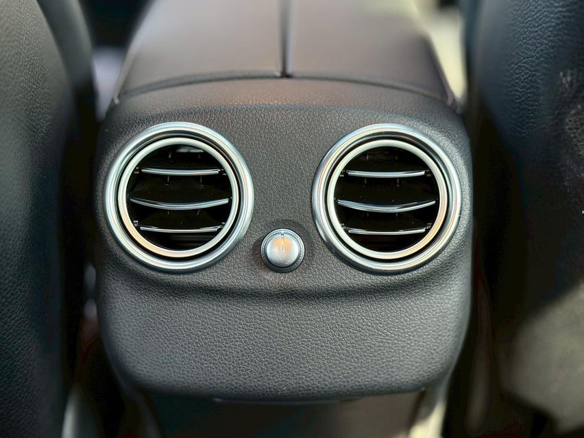 ปี 2016 BENZ C-CLASS, C250 COUPE AMGDYNAMIC โฉม W205 ปี14-23 สีแดง รูปที่ 10