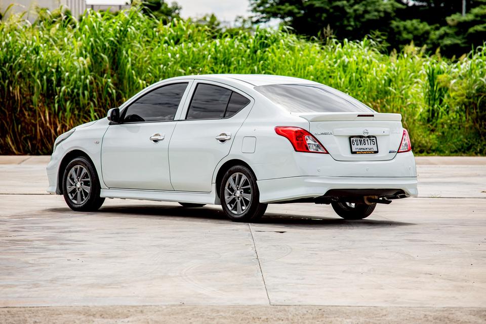 Nissan Almera 1.2E ปี 2016 สีขาว เกียร์ออโต้   9