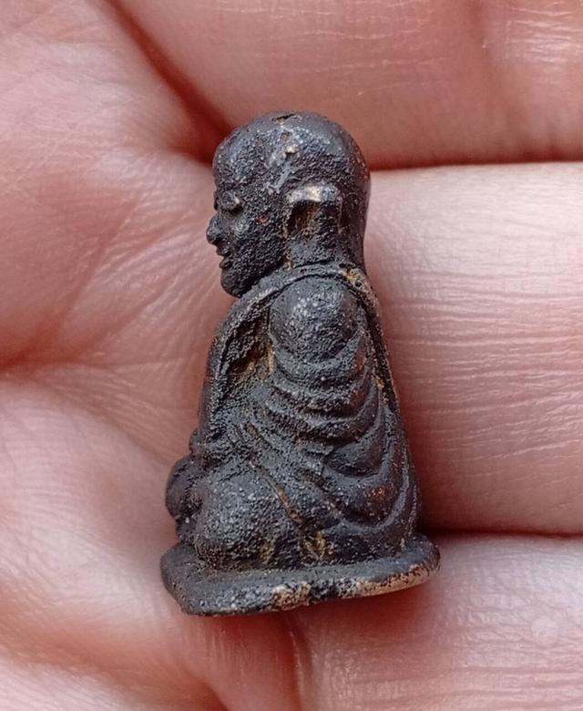 หลวงพ่อเงิน พิมพ์นิยม รูปที่ 16