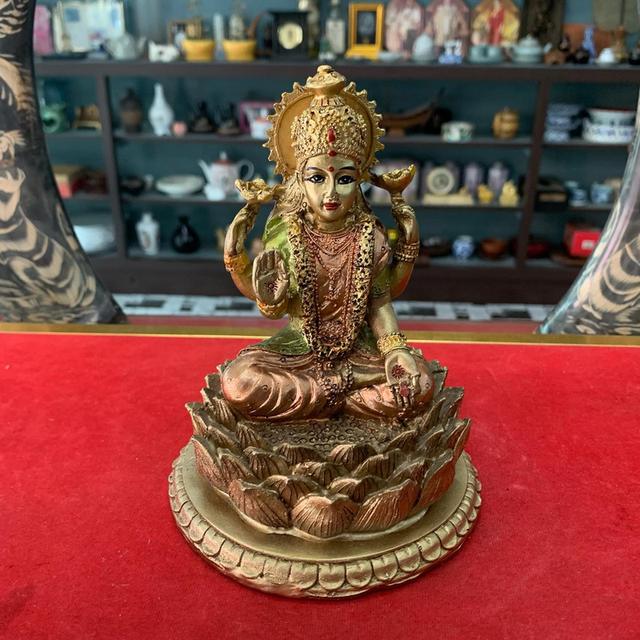 รูปปั้นพระแม่ ( เนื้อเรซิน)