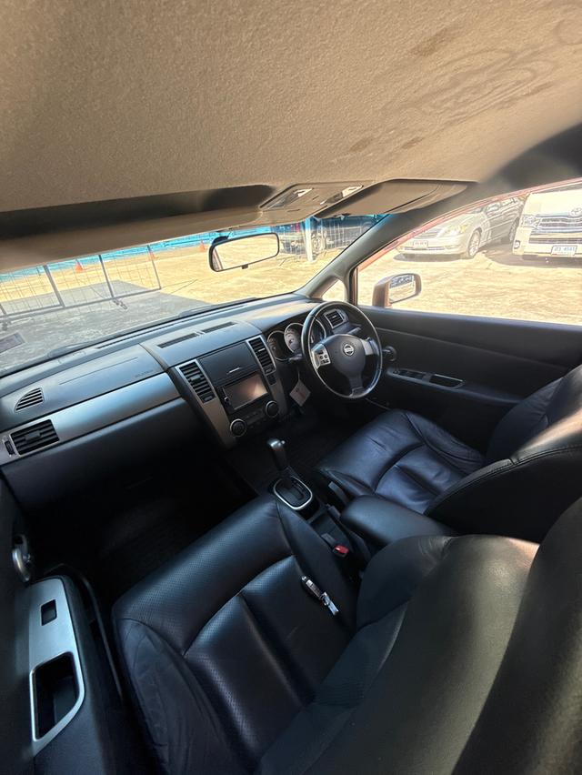 Nissan Tiida 1.8G ปี2011 รุ่นท็อป 13