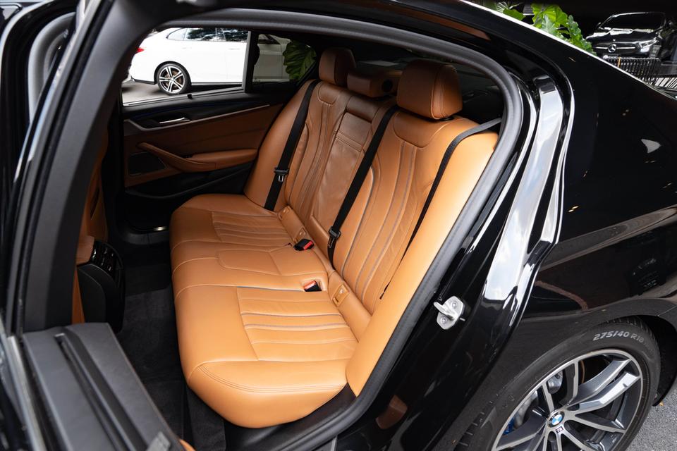 “BMW 520d M Sport LCI”  ปี 2022 รูปที่ 11