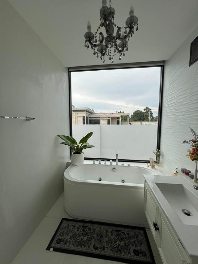 บ้านเดี่ยว แต่งหรู สไตล์พลูวิลล่า ตัวเมืองกาญจนบุรี 17